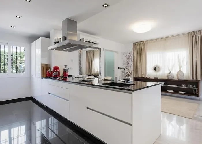 Charming In Aldea For 6 Persons Apartament Marbella
